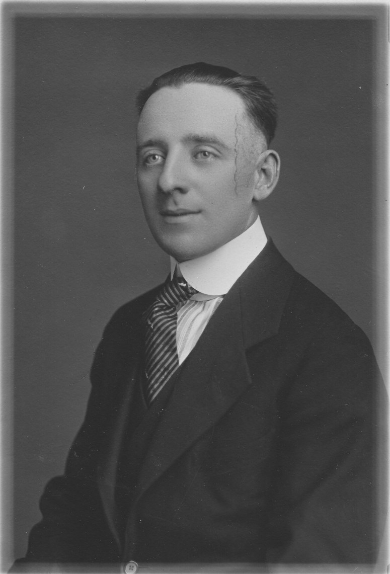 1916? Leo A Hopkins